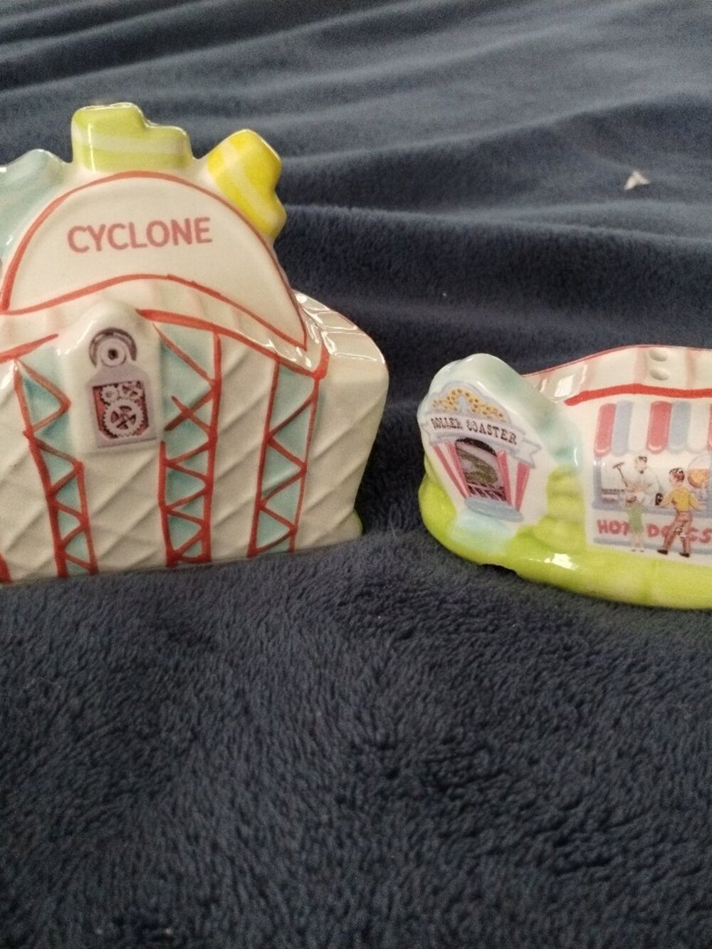 Ceramic Cyclone Rollercoaster salt & pepper shakers